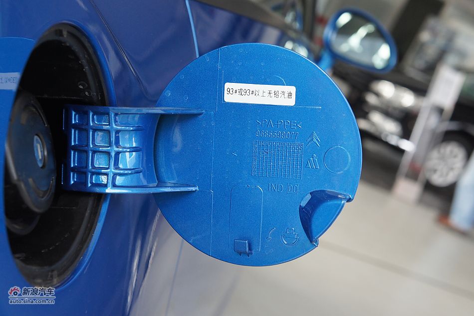 2011款世嘉两厢外观图片