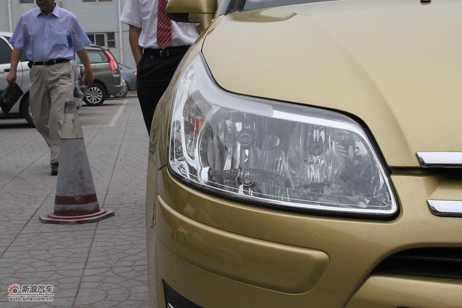 世嘉两厢外观及外部细节