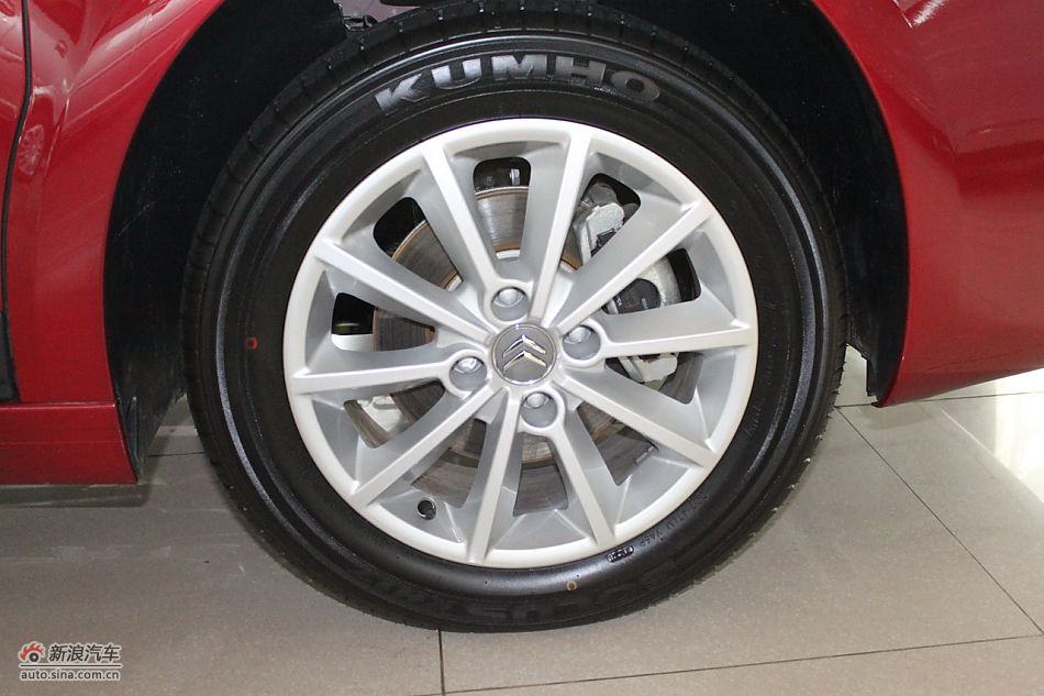 世嘉两厢外观及外部细节