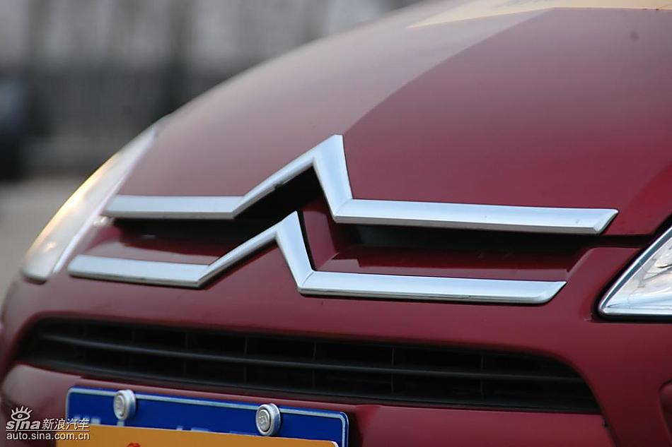 东风雪铁龙世嘉实拍图外观