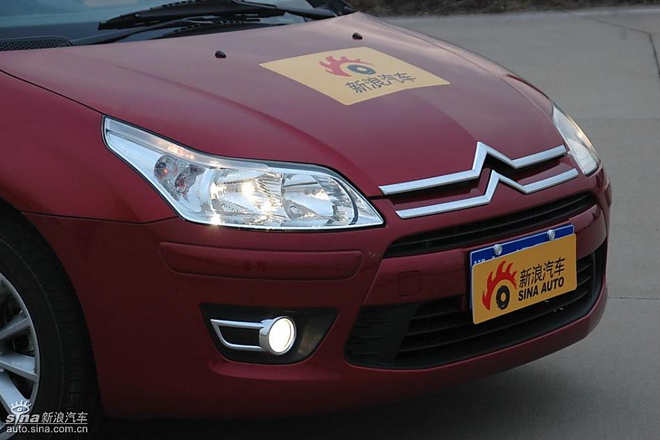 东风雪铁龙世嘉实拍图外观
