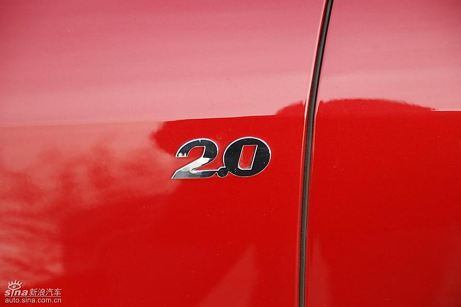 东风雪铁龙世嘉外观实拍图