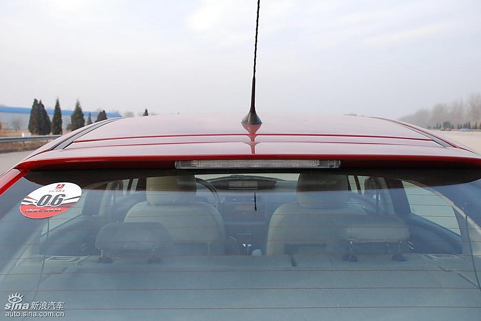 东风雪铁龙世嘉外观实拍图