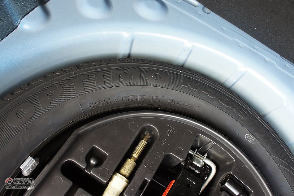 2011款世嘉两厢内饰图片