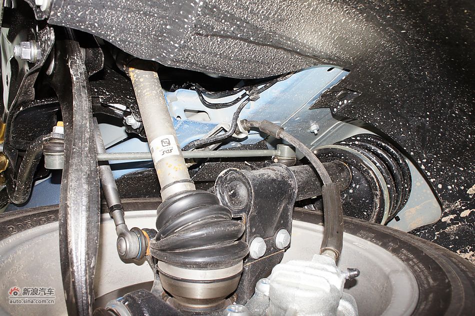 2011款世嘉两厢内饰图片