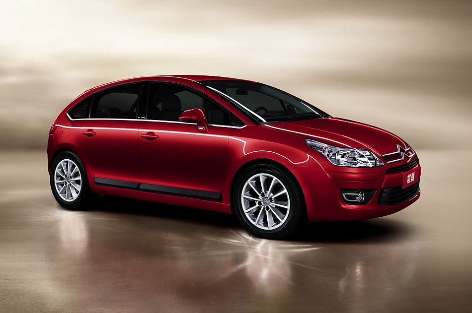 雪铁龙08款两厢C4世嘉