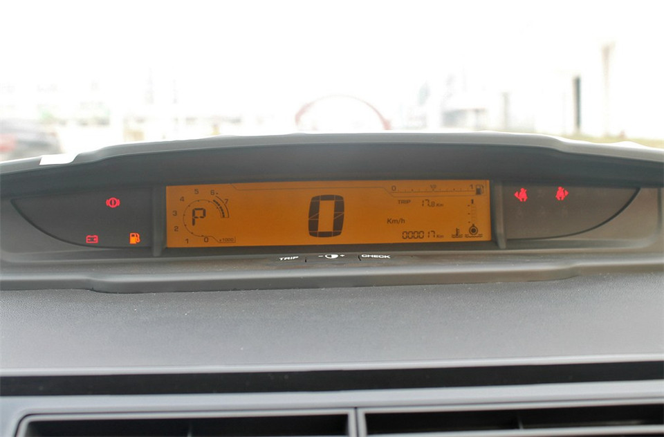 三厢 2012款 1.6L AT 品享型 外观 