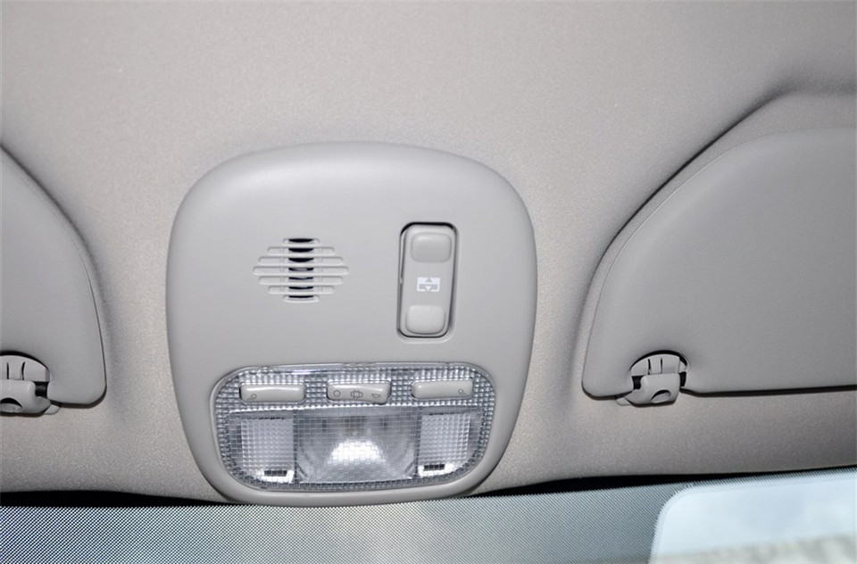 三厢 2012款 1.6L AT 品享型 外观 