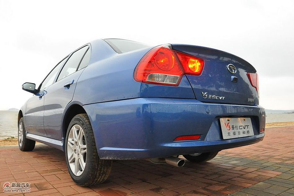 东南V3菱悦CVT版实拍图 