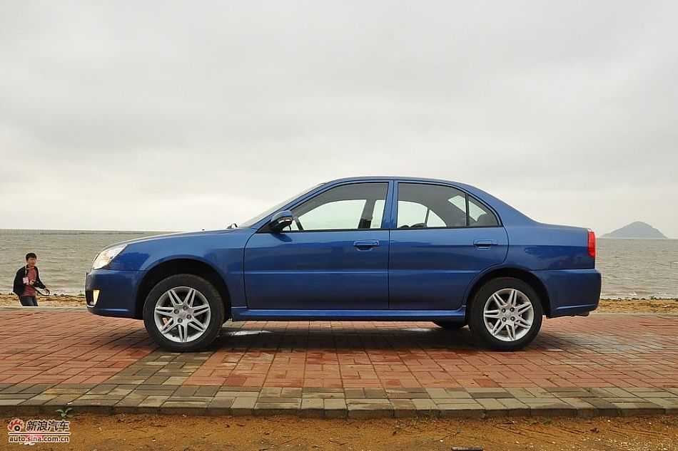 东南V3菱悦CVT版实拍图 