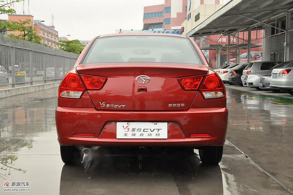 东南V3菱悦CVT版实拍图 