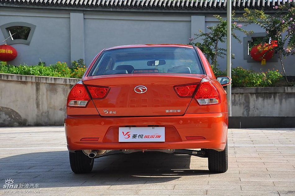 V3菱悦风采版试车实拍图