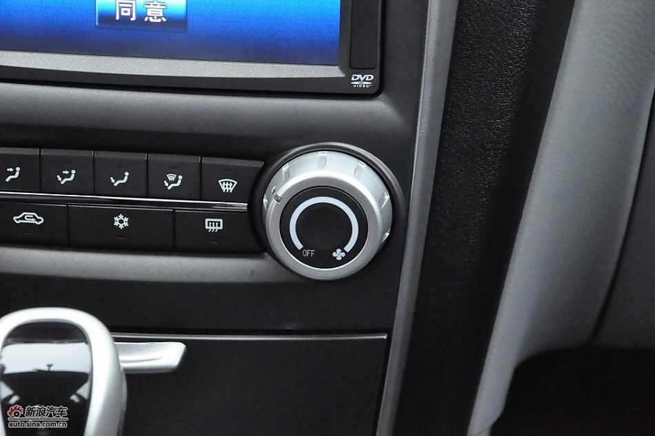 东南V3菱悦CVT版试车实拍图