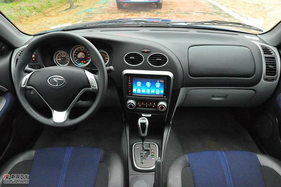 东南V3菱悦CVT版试车实拍图