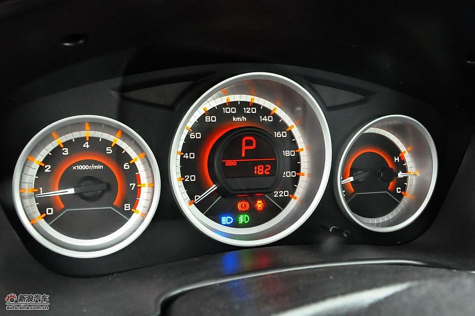 东南V3菱悦CVT版试车实拍图