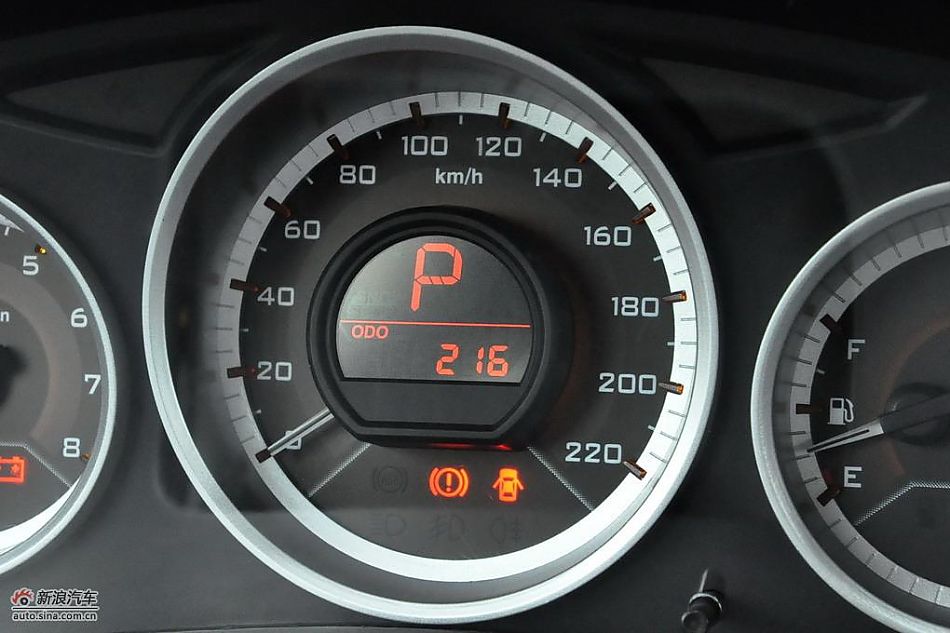 东南V3菱悦CVT版试车实拍图