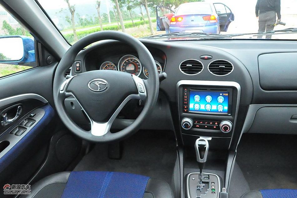 东南V3菱悦CVT版试车实拍图