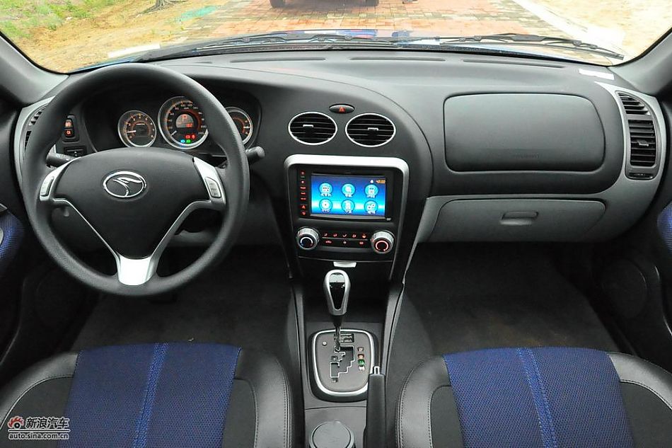 东南V3菱悦CVT版试车实拍图