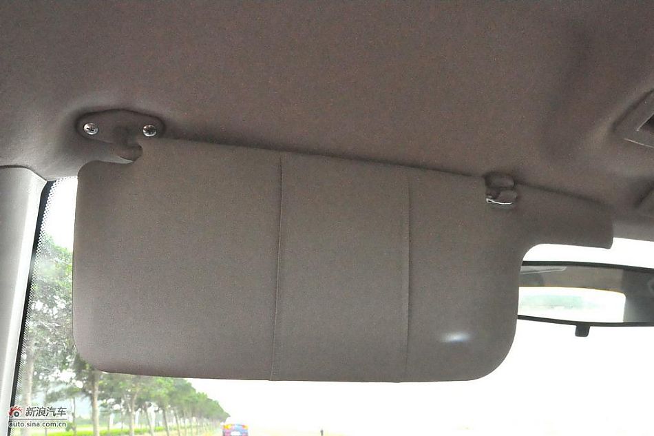 东南V3菱悦CVT版试车实拍图