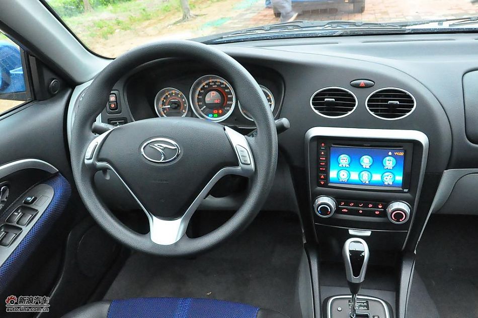 东南V3菱悦CVT版试车实拍图