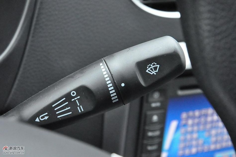 东南V3菱悦CVT版试车实拍图