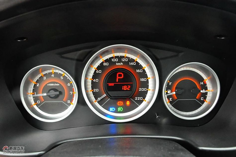 东南V3菱悦CVT版试车实拍图