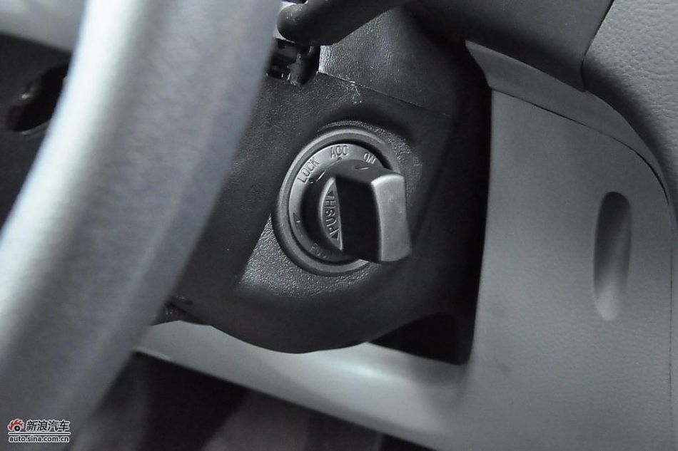 东南V3菱悦CVT版试车实拍图