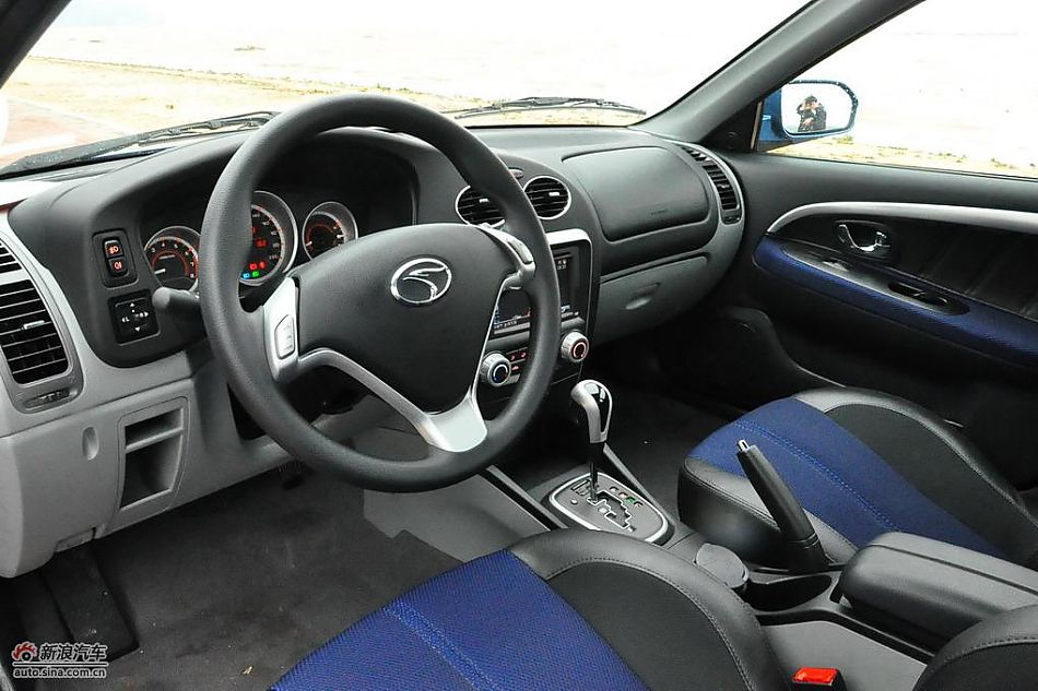 东南V3菱悦CVT版试车实拍图