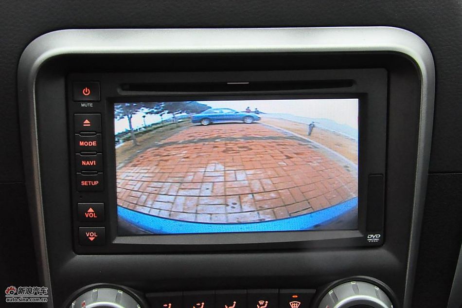 东南V3菱悦CVT版试车实拍图