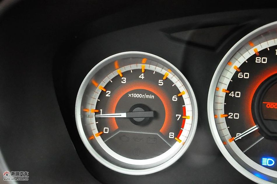 东南V3菱悦CVT版试车实拍图