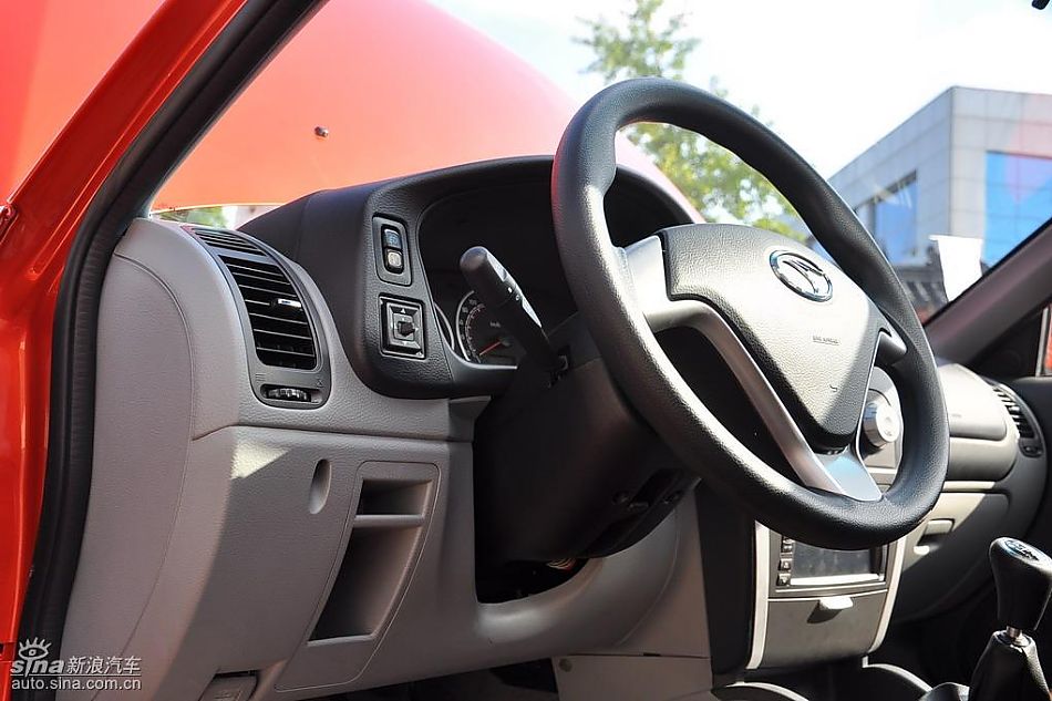 V3菱悦风采版内饰图