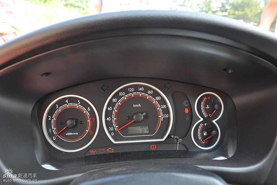 V3菱悦风采版内饰图