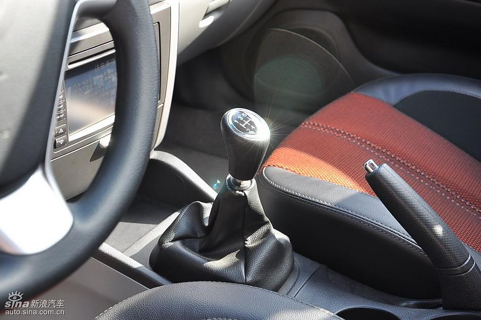 V3菱悦风采版内饰图