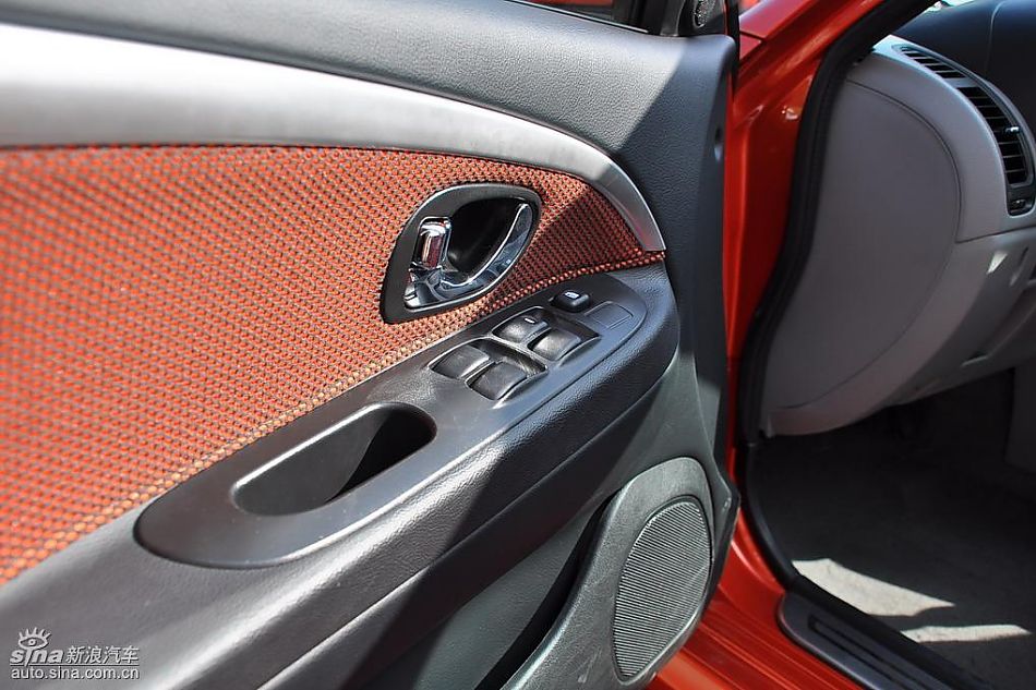 V3菱悦风采版内饰图