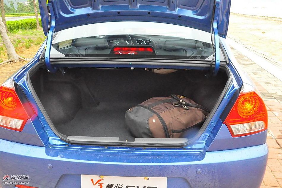 东南V3菱悦CVT版实拍图 