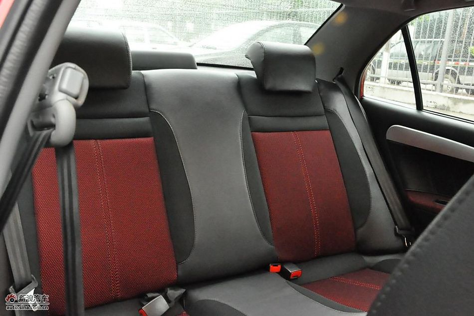 东南V3菱悦CVT版试车实拍图