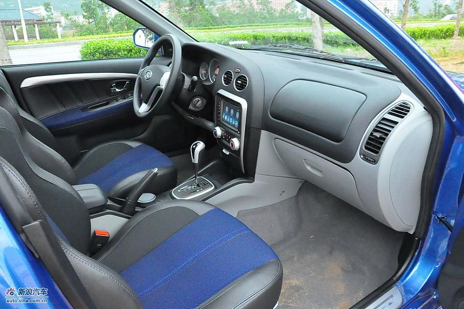 东南V3菱悦CVT版试车实拍图