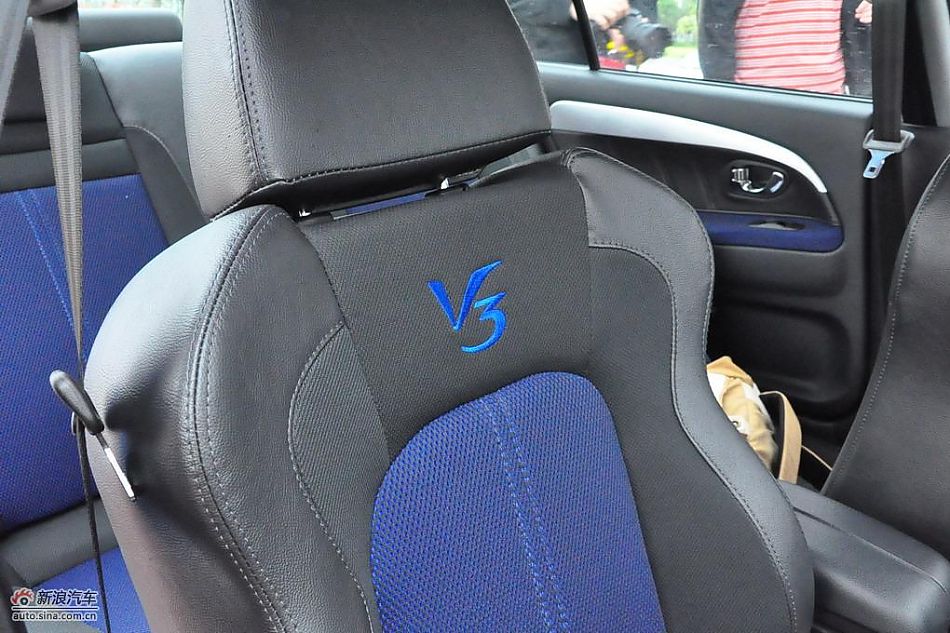 东南V3菱悦CVT版试车实拍图