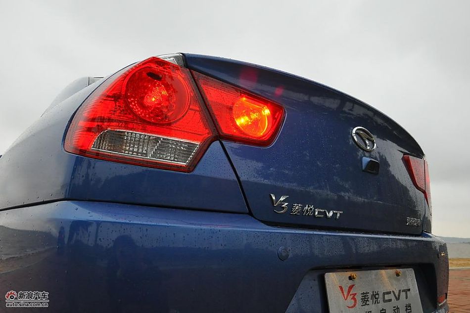 东南V3菱悦CVT版实拍图 