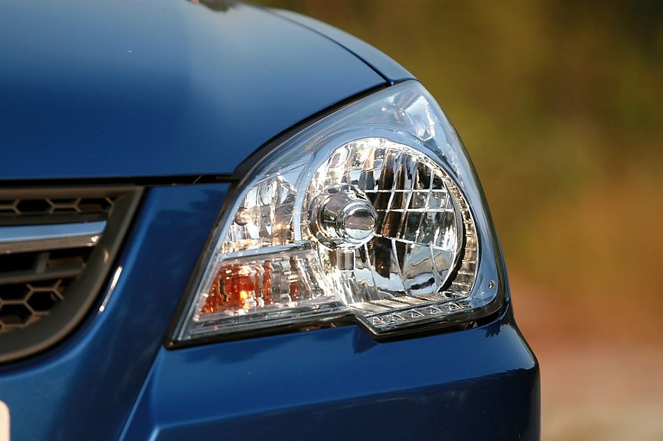 菱悦V3外观图片