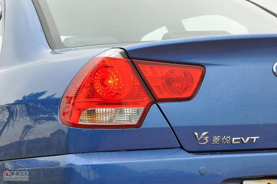 东南V3菱悦CVT版实拍图 