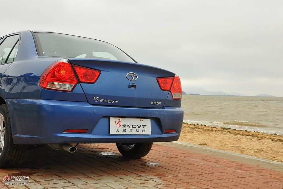 东南V3菱悦CVT版实拍图 