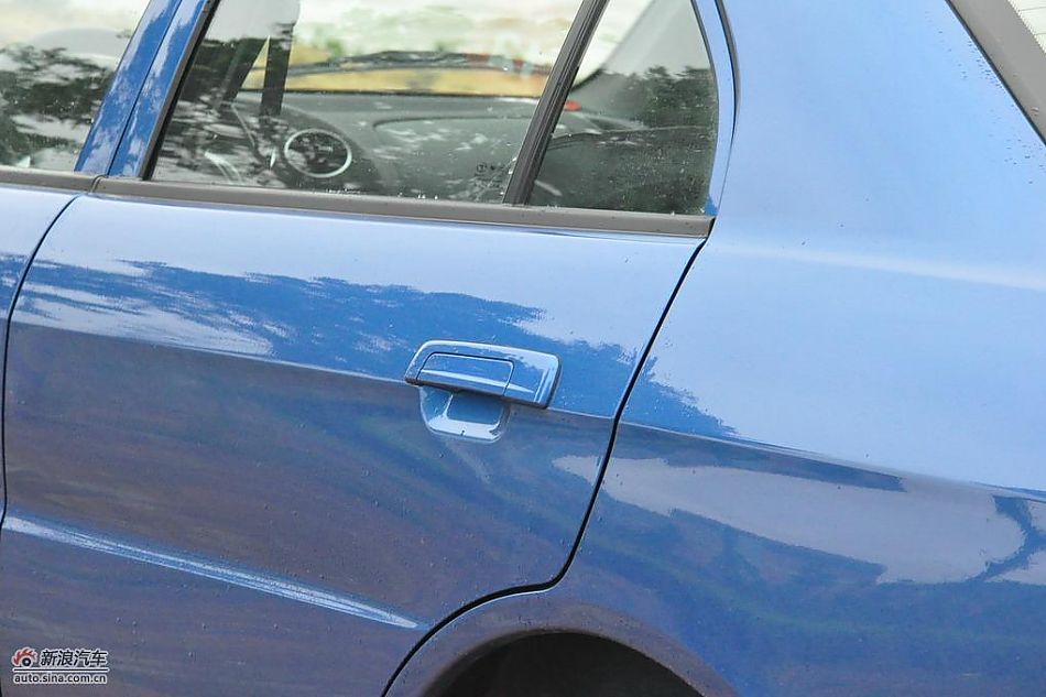 东南V3菱悦CVT版实拍图 