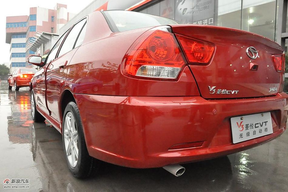 东南V3菱悦CVT版实拍图 