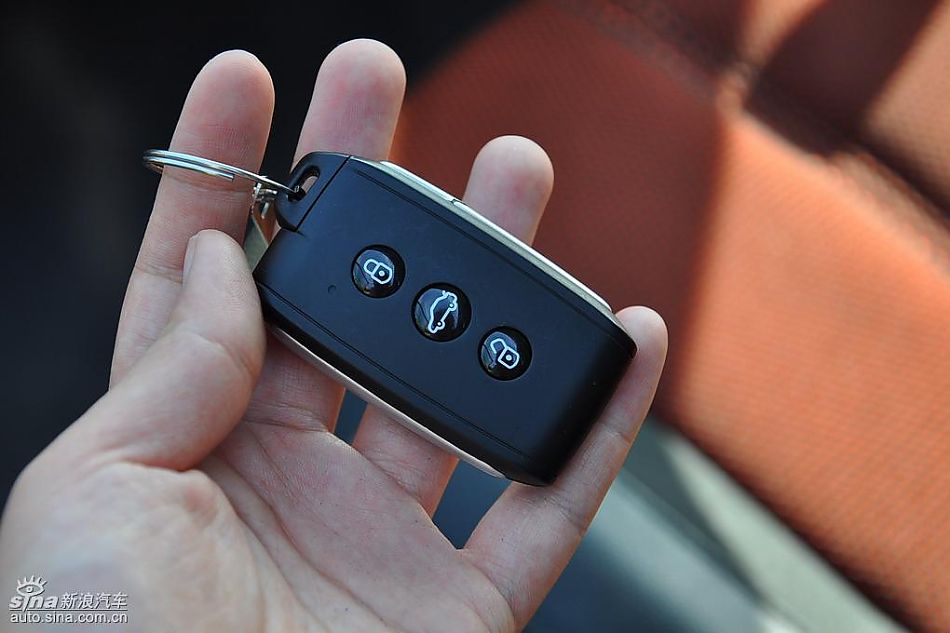 V3菱悦风采版内饰图