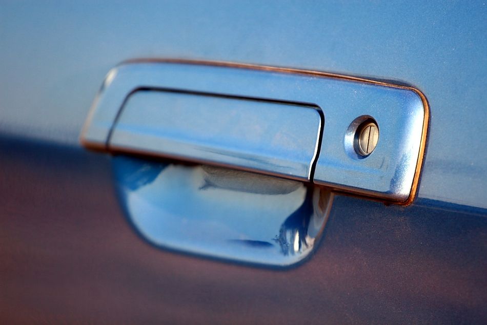 菱悦V3外观图片