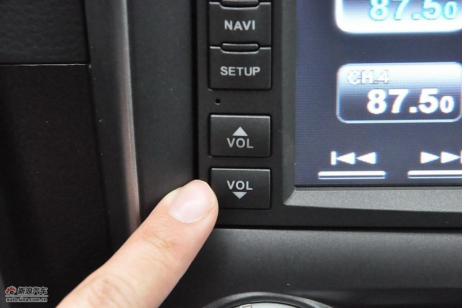 东南V3菱悦CVT版试车实拍图