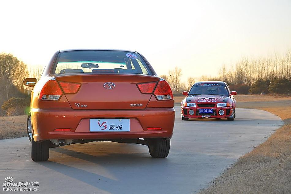 东南V3菱悦试车组图