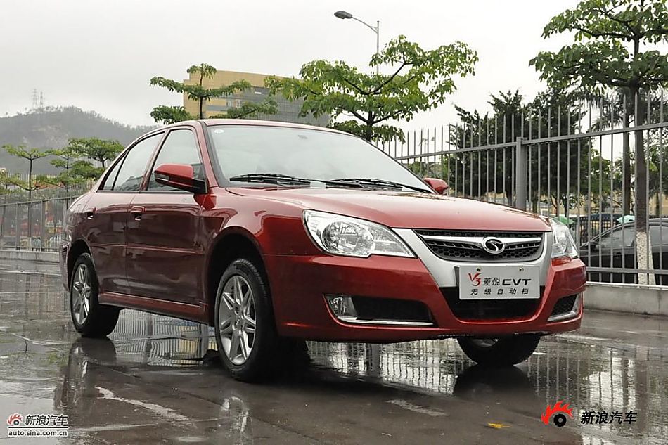 东南V3菱悦CVT版