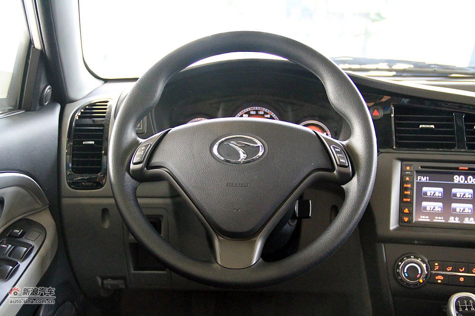 2012款V3菱悦到店实拍